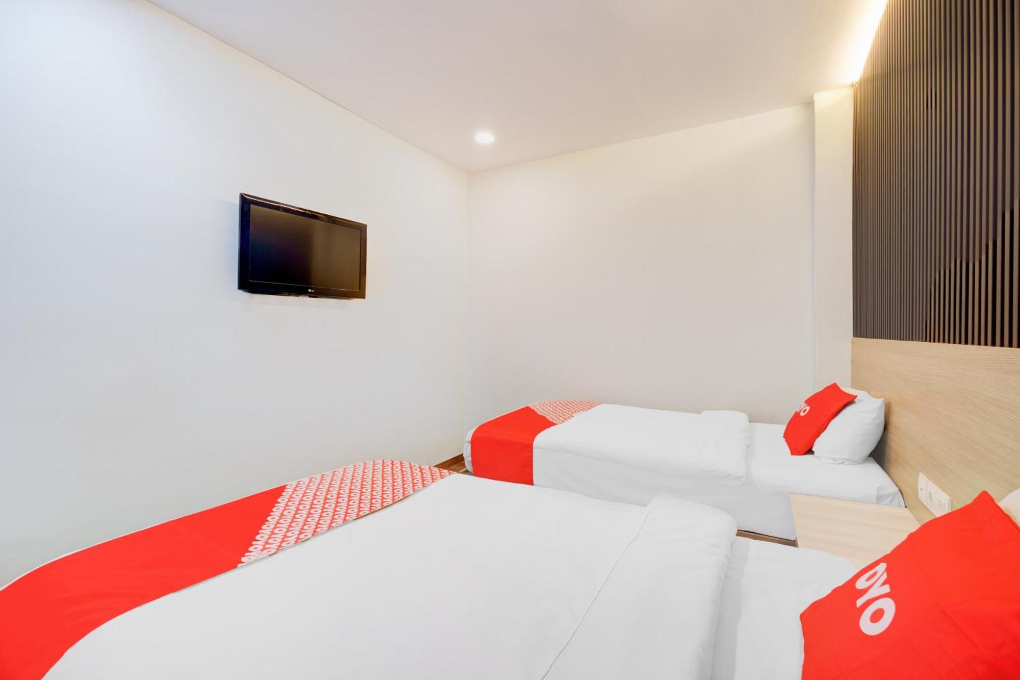 Capital O 94542 Hotel Suba Jacarta Exterior foto